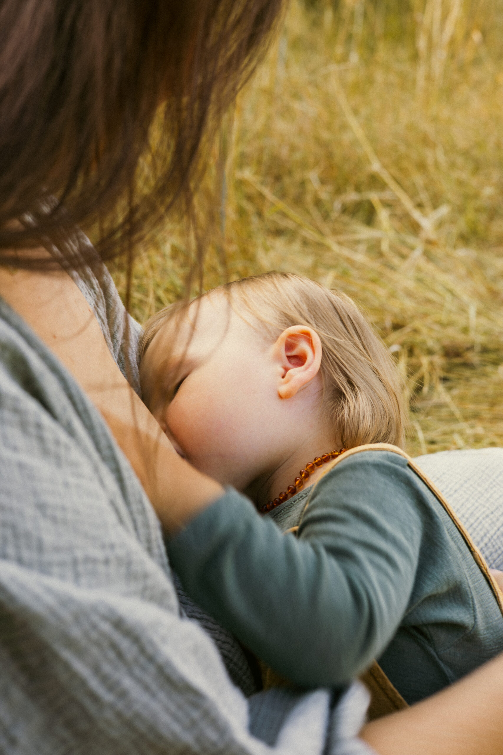 stillen, frausein fotografie erfurt, thüringen, wochenbett, motherhood